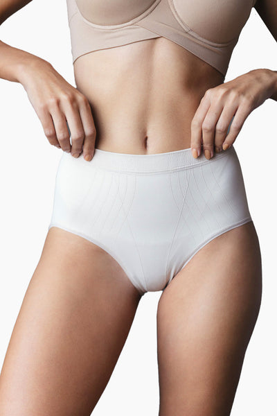 Contouring High-Leg Brief