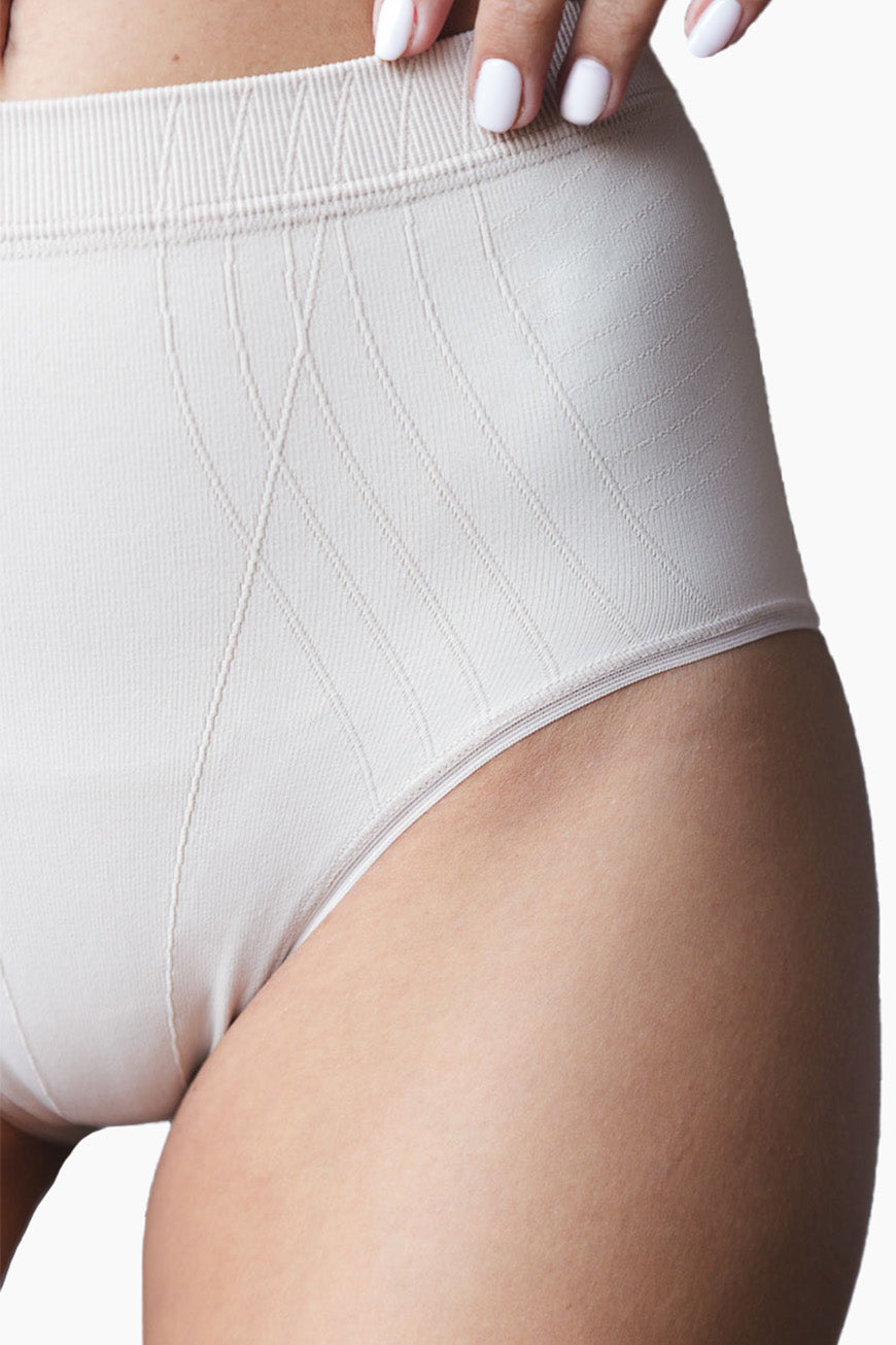 Contouring High-Leg Brief